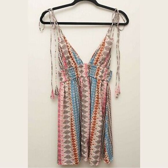 ✨ Lulu*s
Pink Relaxin Multiprint Casual Midi Dress✨ - Picture 5 of 7